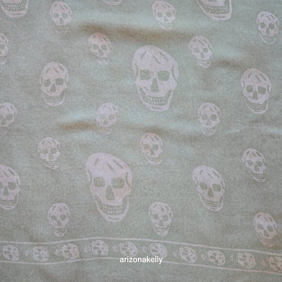 Alexander McQueen Silk Chiffon Classic Skull Scarf Sage Green - Picture 3 of 16